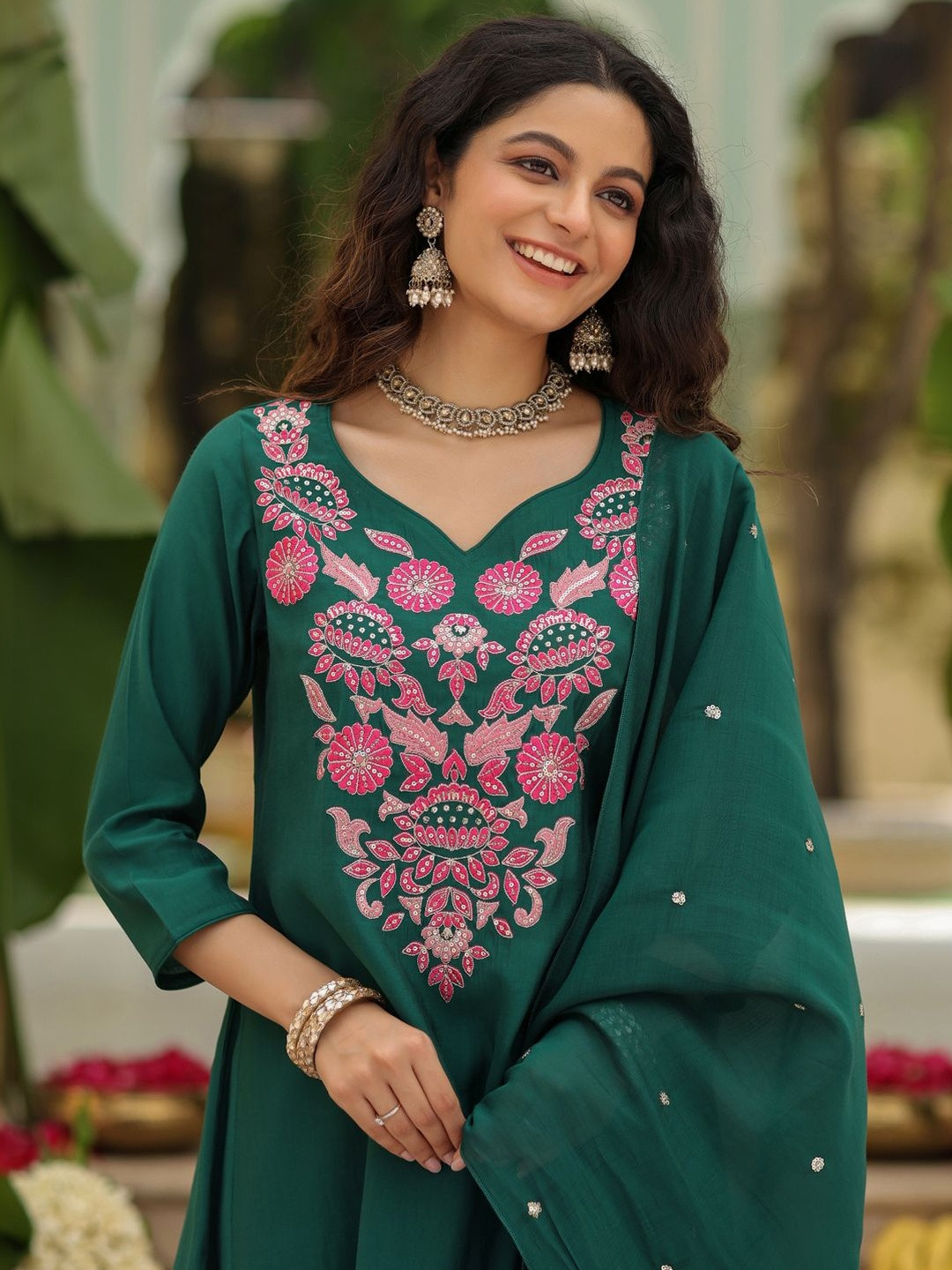 Premium Embroidered Viscose Rayon Kurta Set with Chanderi Gadhwal Dupatta For Festive - Image 2