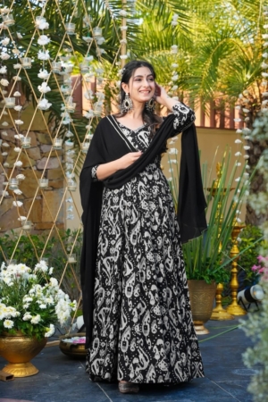 Stylish Ready-to-Wear Black Rayon Long Gown for Women