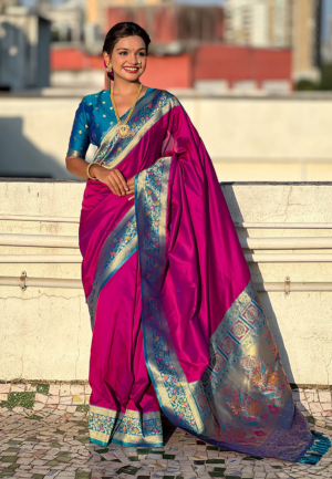 Magenta Gala Soft Silk Zari Woven Paithani Saree With Paithani Pallu